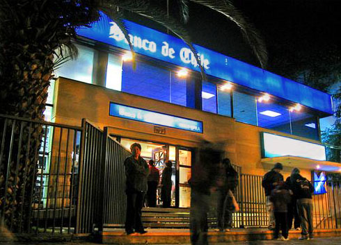 Banco de Chile top shareholder to sell up to around $1B in shares